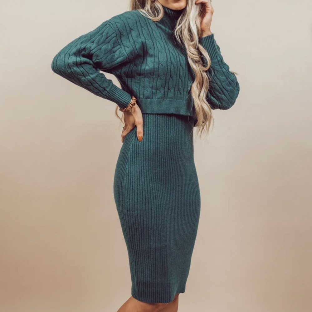 *BRAND NEW* Shop Stevie Rylea Sweater Dress. color: Rust